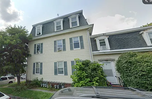 12 Pleasant St Photo 1