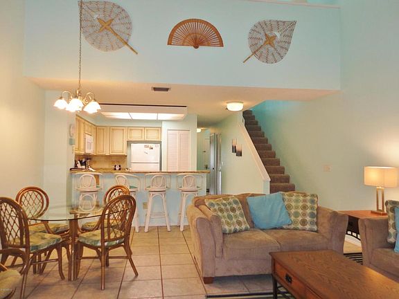 2nd image of 52 Village Las Palmas Cir