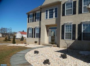 240 Glen Loch Dr, Honey Brook, PA 19344