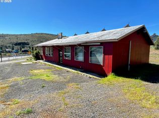 99 3rd St, Maupin, OR