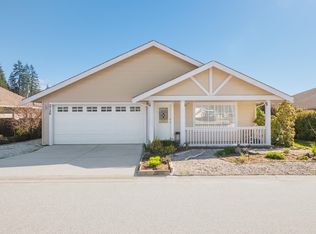 5726 Emily Way, Sechelt, BC V7Z0N5