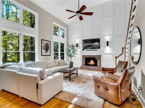 11100 Crofton Overlook Ct, Johns Creek, GA 30097