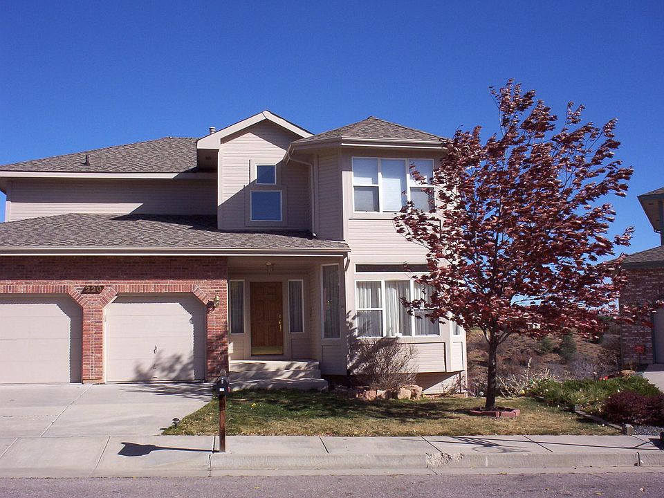 2 Story 3 Car Garage