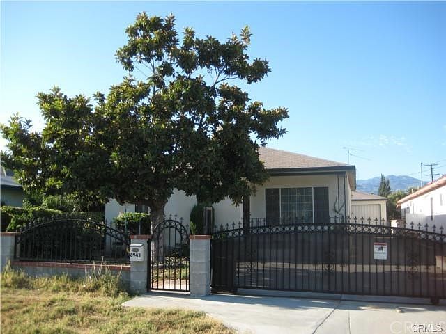 1st image of 8943 Beatrice Pl