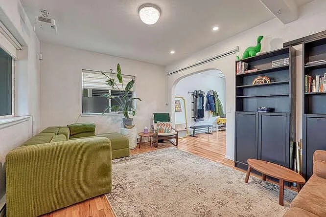 2904 W Colorado Ave — Photo 4