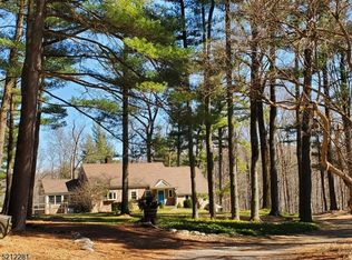 34 Boulder Hill Rd, Califon, NJ 07830