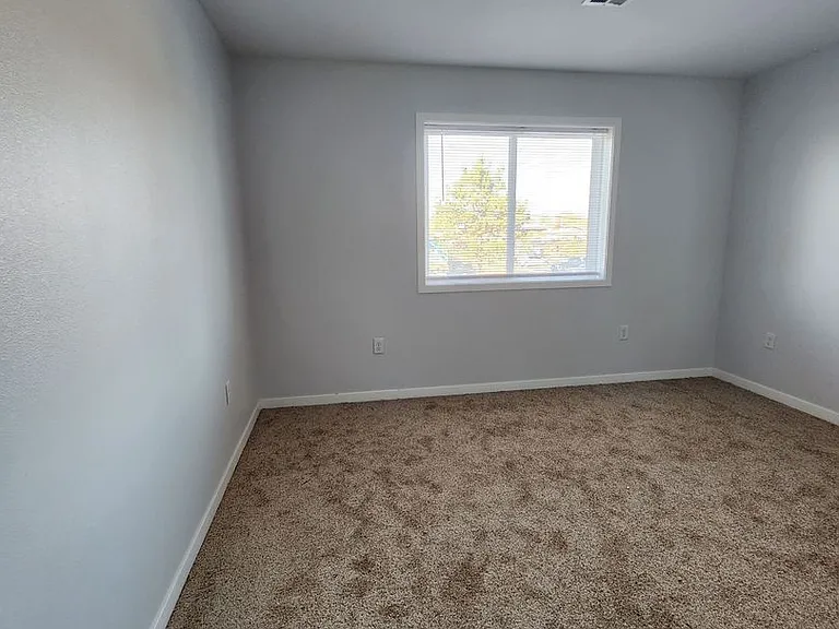 6th Ave SE Duplex — Photo 28
