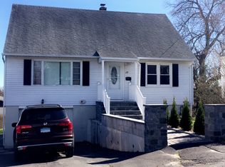 28 Macnamara St, Waterbury, CT 06708