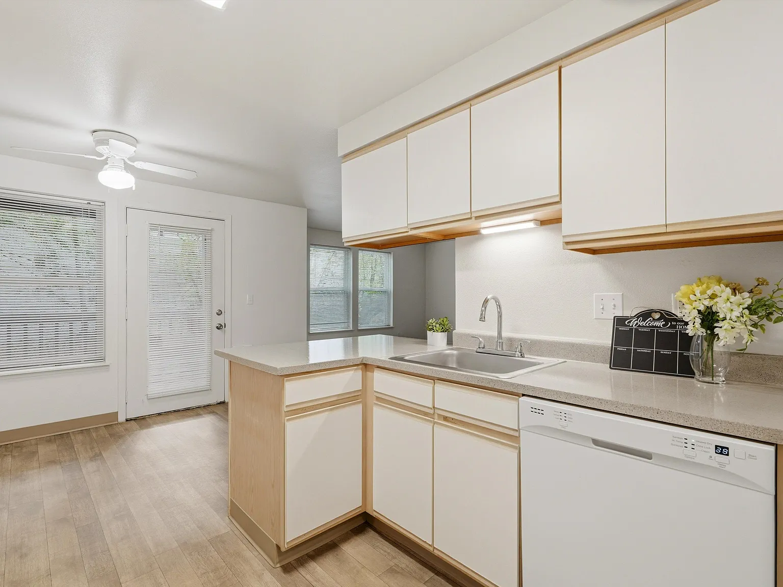 Barbur Heights Apartments — Photo 2