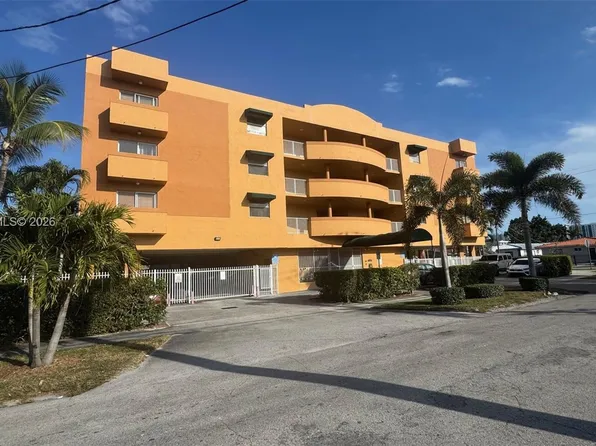 2441 SW 31st Ave APT 303, Miami, FL 33145