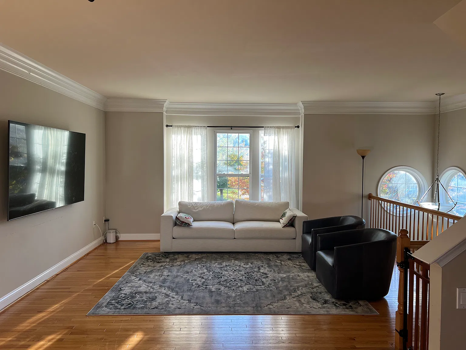 3 bed, 3.5 bath, 2428 sqft, $3,000 — Photo 4