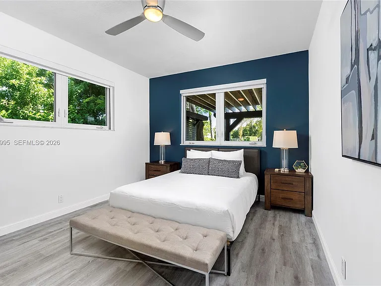 472 Sunset Dr — Photo 21
