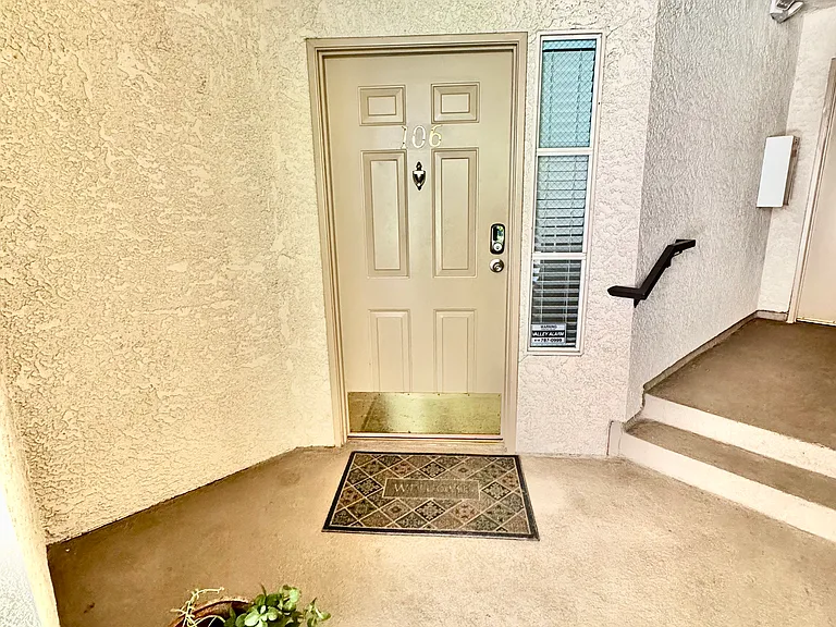 10604 Valley Spring Ln #106 — Photo 23