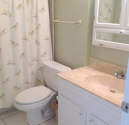 4th image of 1600 SE Saint Lucie Blvd