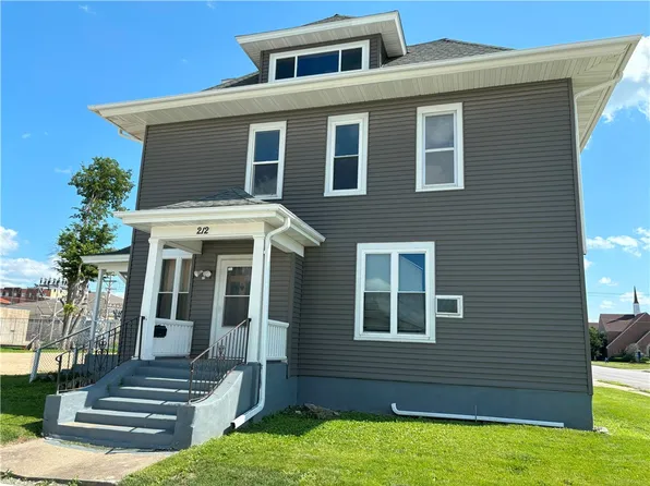 212 W State St, Marshalltown, IA 50158