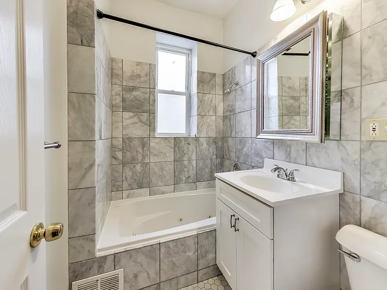 1450 N Campbell Ave #3R — Photo 15