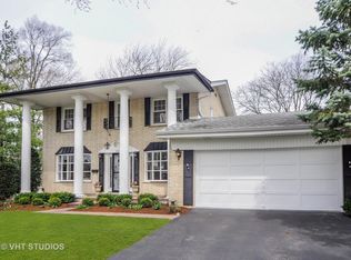 2504 Pick Dr, Glenview, IL 60025