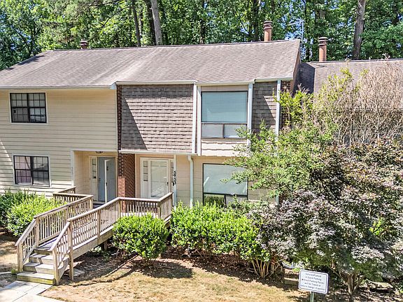 2nd image of 5953 Dixon Dr