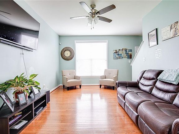 5th image of 2113 Turner Mountain Pl