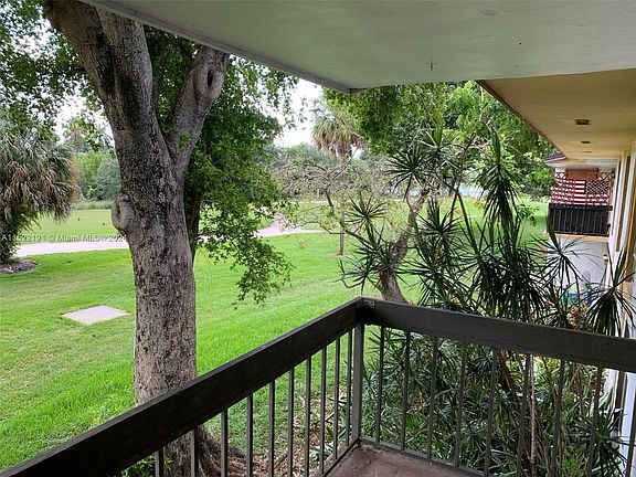 2nd image of 4011 N University Dr #20X