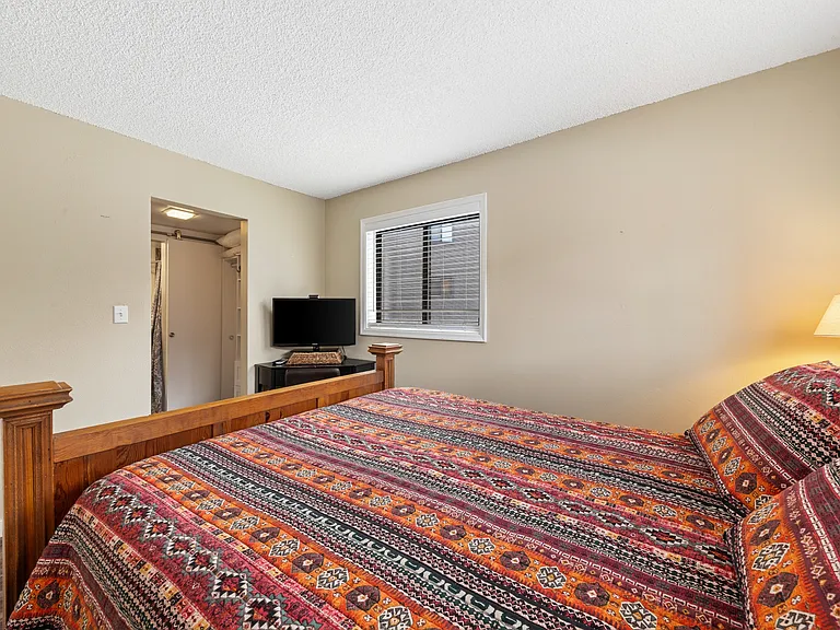 1016 W Beaver Creek Blvd #1-M-202 — Photo 3