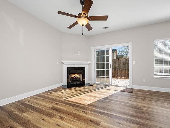 5th image of 35 Rock Side Ct