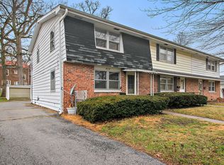 413 S 4th St, Watseka, IL 60970