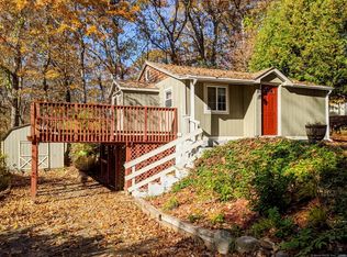 25 Old Acres Rd, Moodus, CT 06469