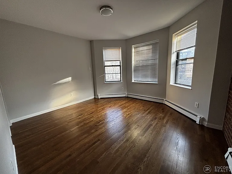 15 Stearns Rd #4 — Photo 16