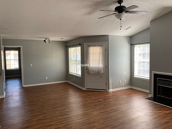 4th image of 2908 Mulberry Ln Unit F