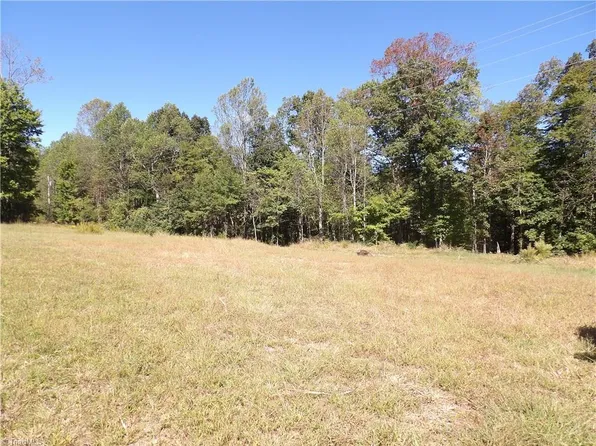 1934 State Highway 66 N, Westfield, NC 27053