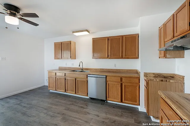5727 Jones Fall Dr — Photo 10