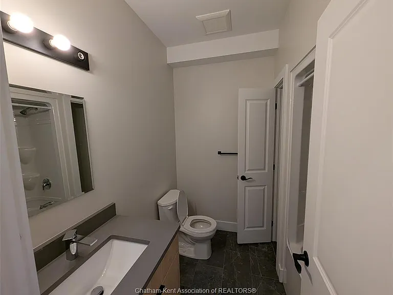 24254 Winter Line Rd #2B — Photo 11