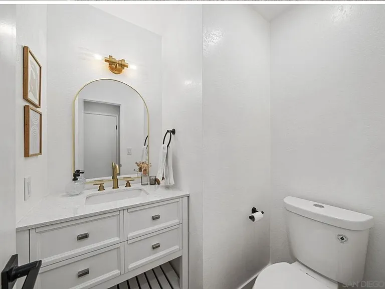 2708 Crownridge Ln — Photo 8