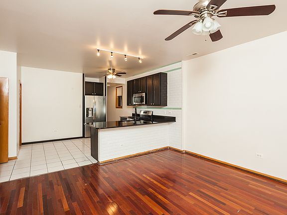 3rd image of 2438 W Taylor St #2