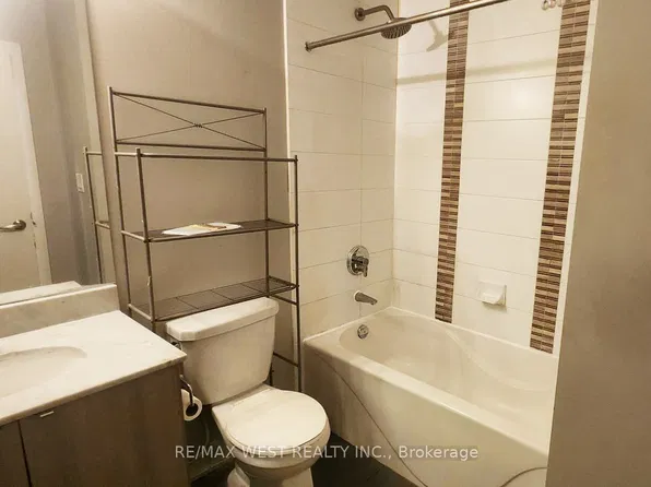 4099 Brickstone Mews #405, Mississauga, ON L5B 0G2