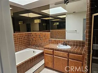 1194 W 14th St — Photo 25