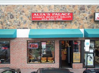 212 E McFarlan St, Dover, NJ 07801