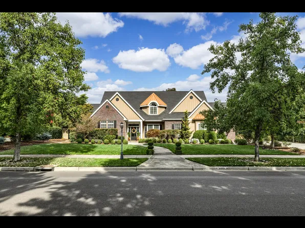 455 Shafer Ln, Jacksonville, OR 97530