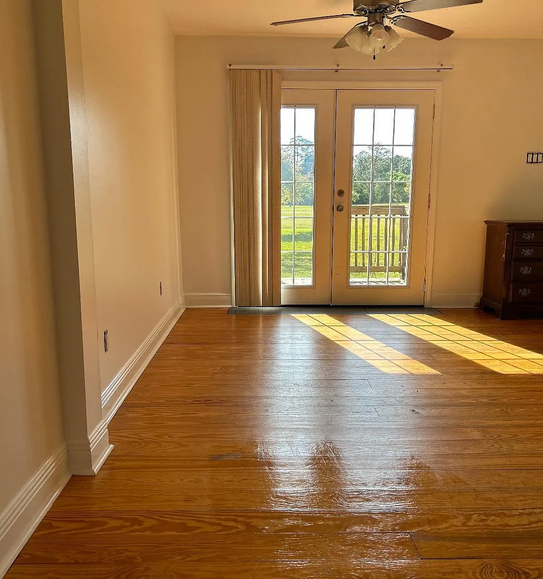2 bed, 1.5 bath, 1100 sqft, $1,275 — Photo 3