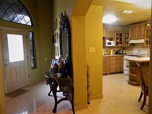 4th image of 5601 Valeriana Dr