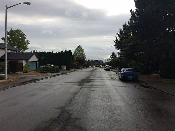 4th image of 15714 NE 4th St