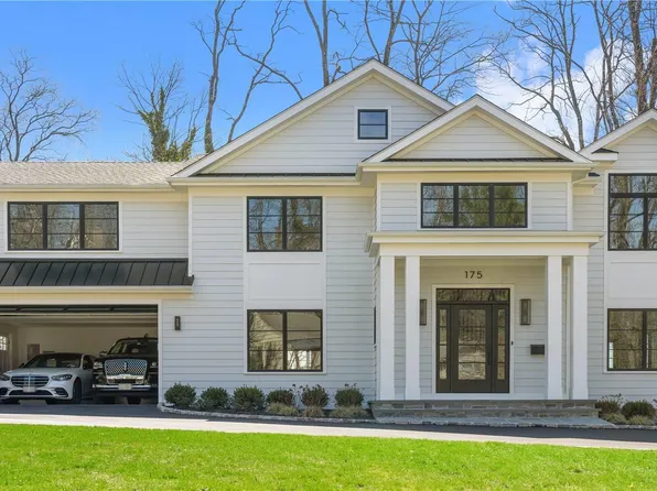 175 Peach Drive, East Hills, NY 11576