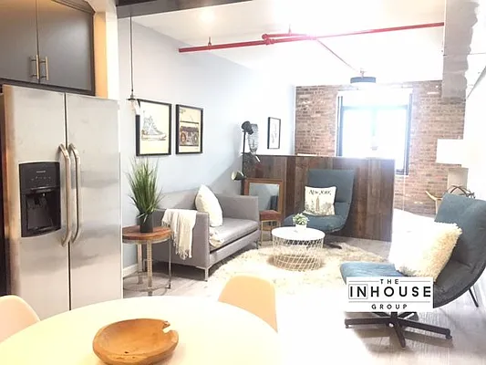 Rented by The InHouse Group | media 2