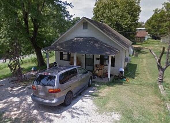 1st image of 1835 E Boswell St
