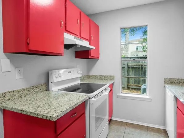 Woodland Trace Apartments