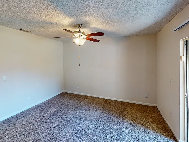 Altamira Place Apartment Homes — Photo 91