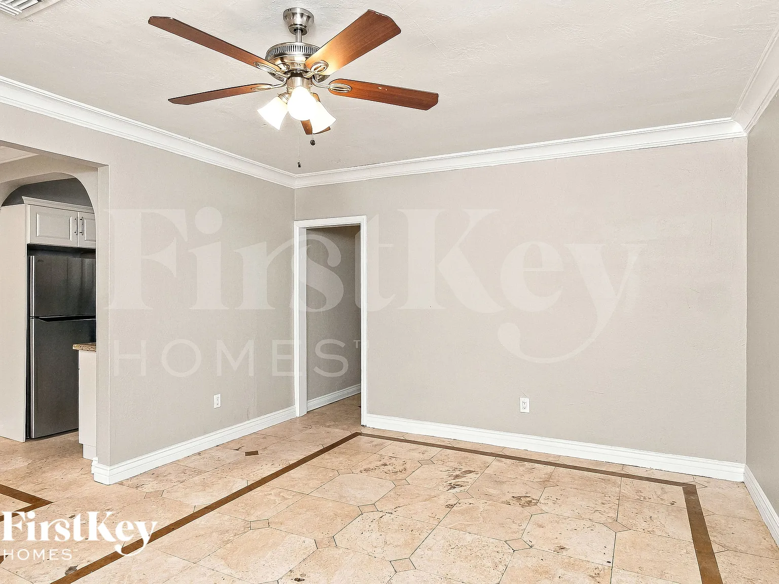 4 bed, 2.0 bath, 1276 sqft, $3,005 — Photo 3