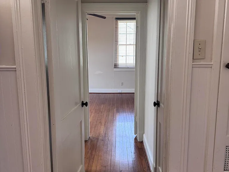 317 W University Ave #4 — Photo 5