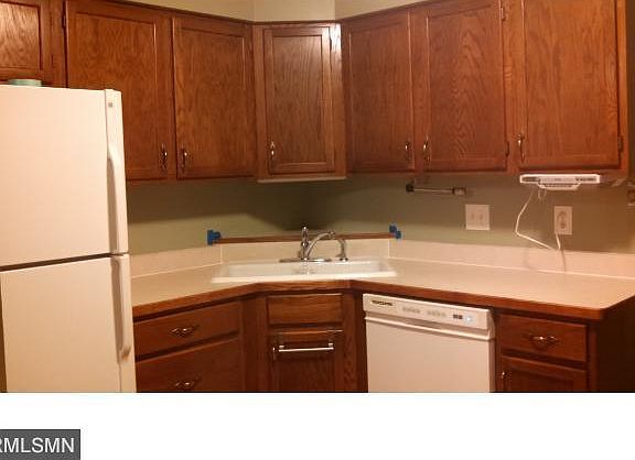 2nd image of 999 41st Ave NE APT 104